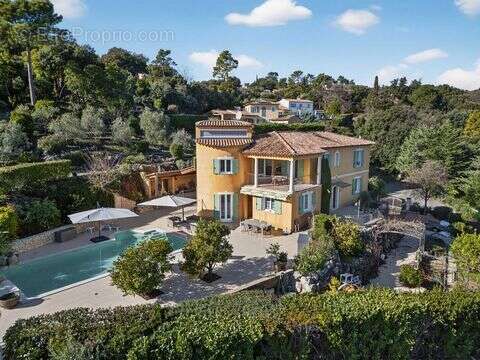 Maison à MONTAUROUX