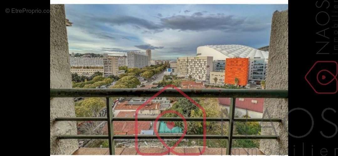 Appartement à MARSEILLE-9E