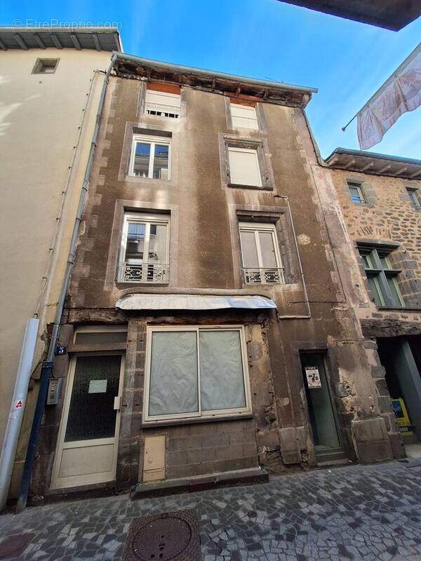 Appartement à SAINT-FLOUR