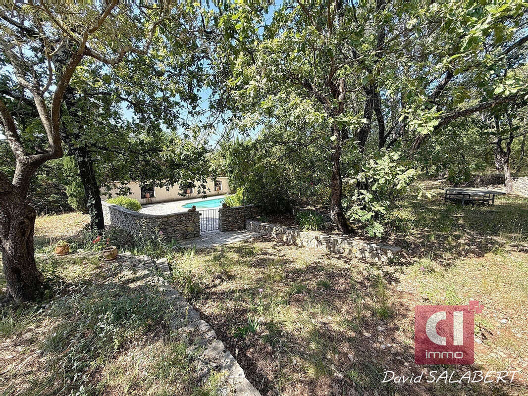 Maison à LA ROQUEBRUSSANNE