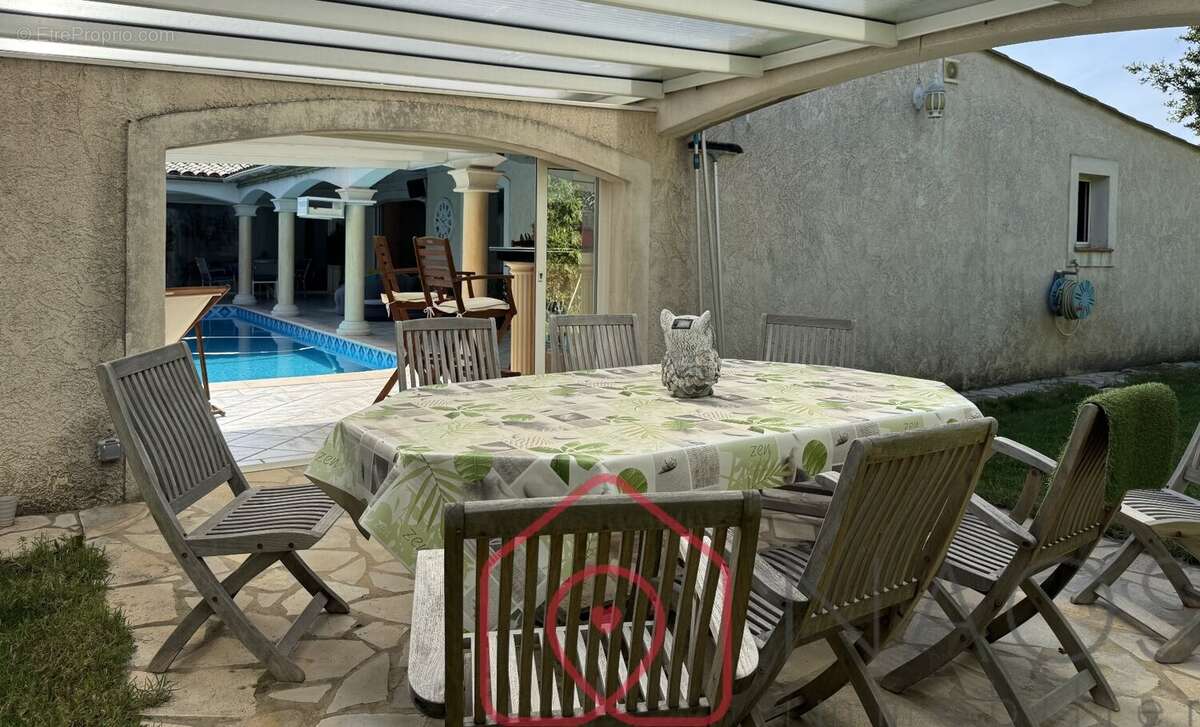 Maison à PUGET-SUR-ARGENS