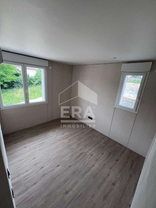 Appartement à ECOLE-VALENTIN