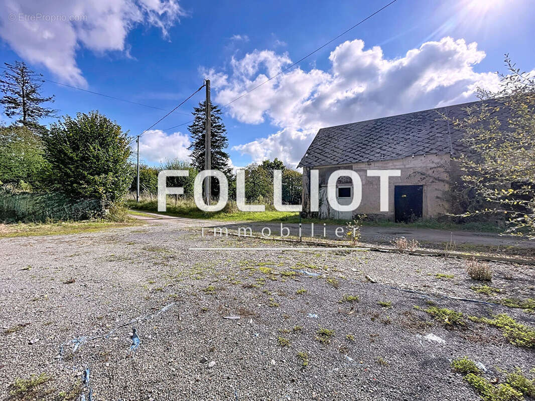 Maison à SAINT-SAMSON-DE-BONFOSSE