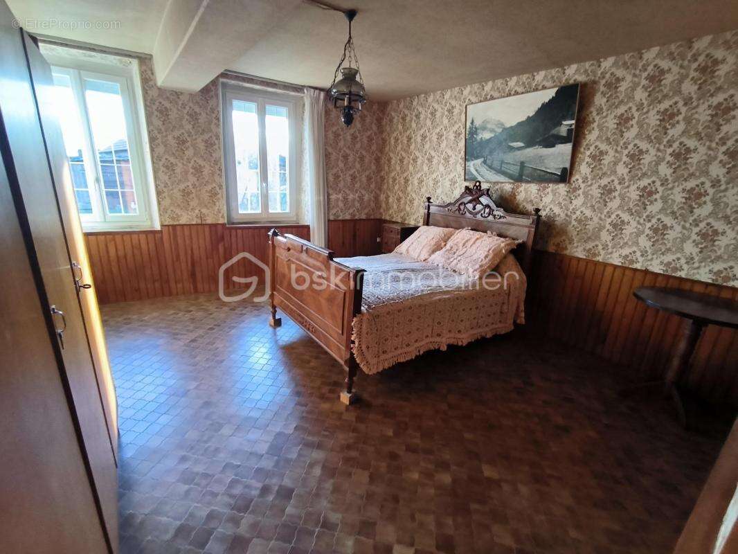 Maison 4 pièces avec dépendances sur 4447m² de terrain - photo 12