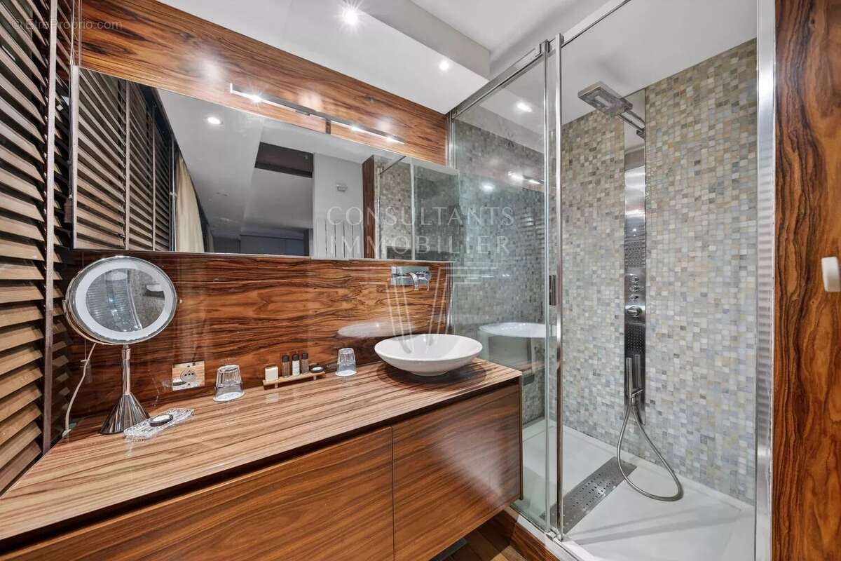 Appartement à PARIS-3E
