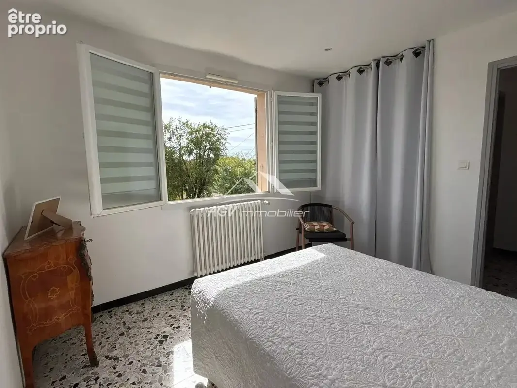 Maison avec garage , dépendance sur 2761 m² de terrain constructible - photo 12