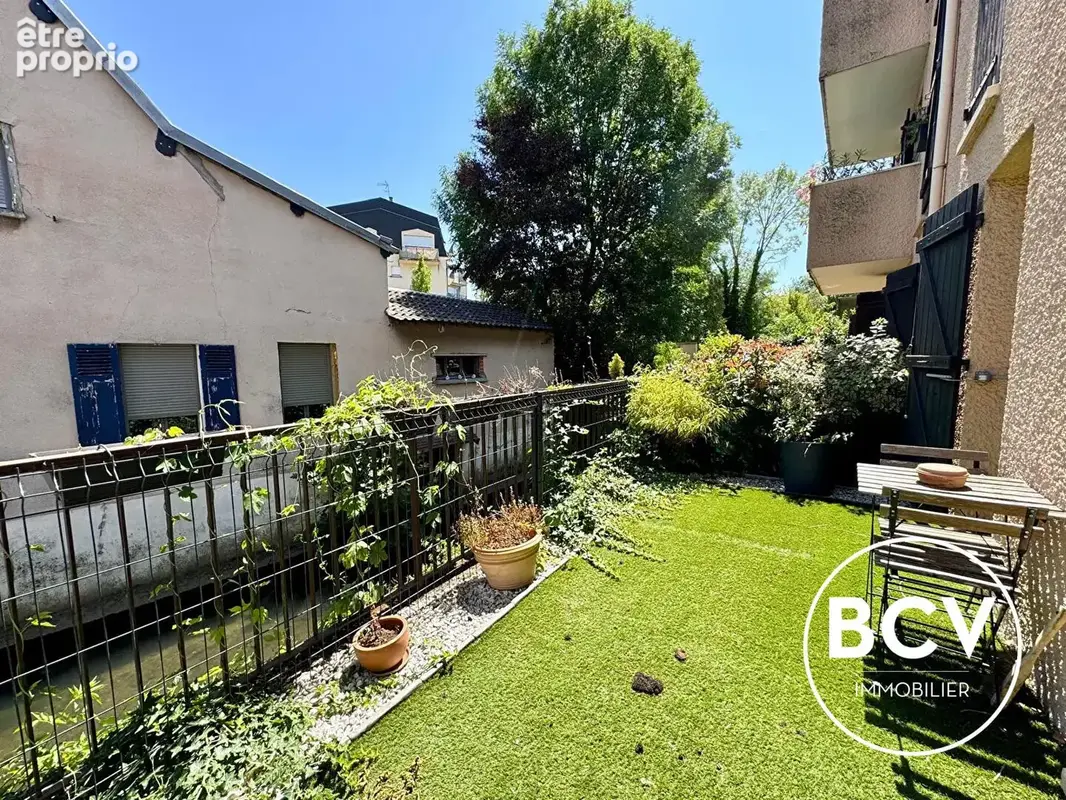 CHARTRES - Appartement loué meublé avec terrasse et parking - photo 3