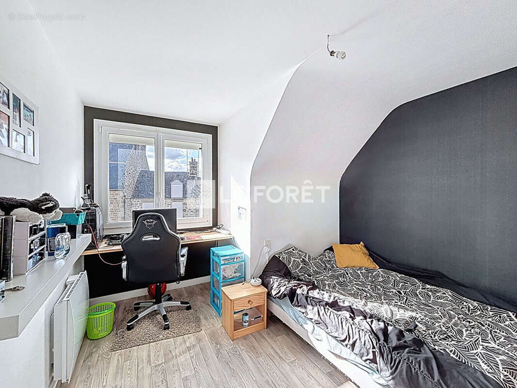 Maison à SAINT-GEORGES-DES-GROSEILLERS