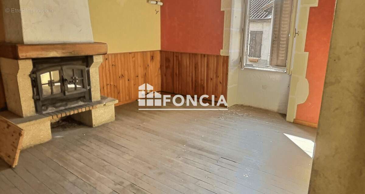 Maison à VILLE-SOUS-ANJOU