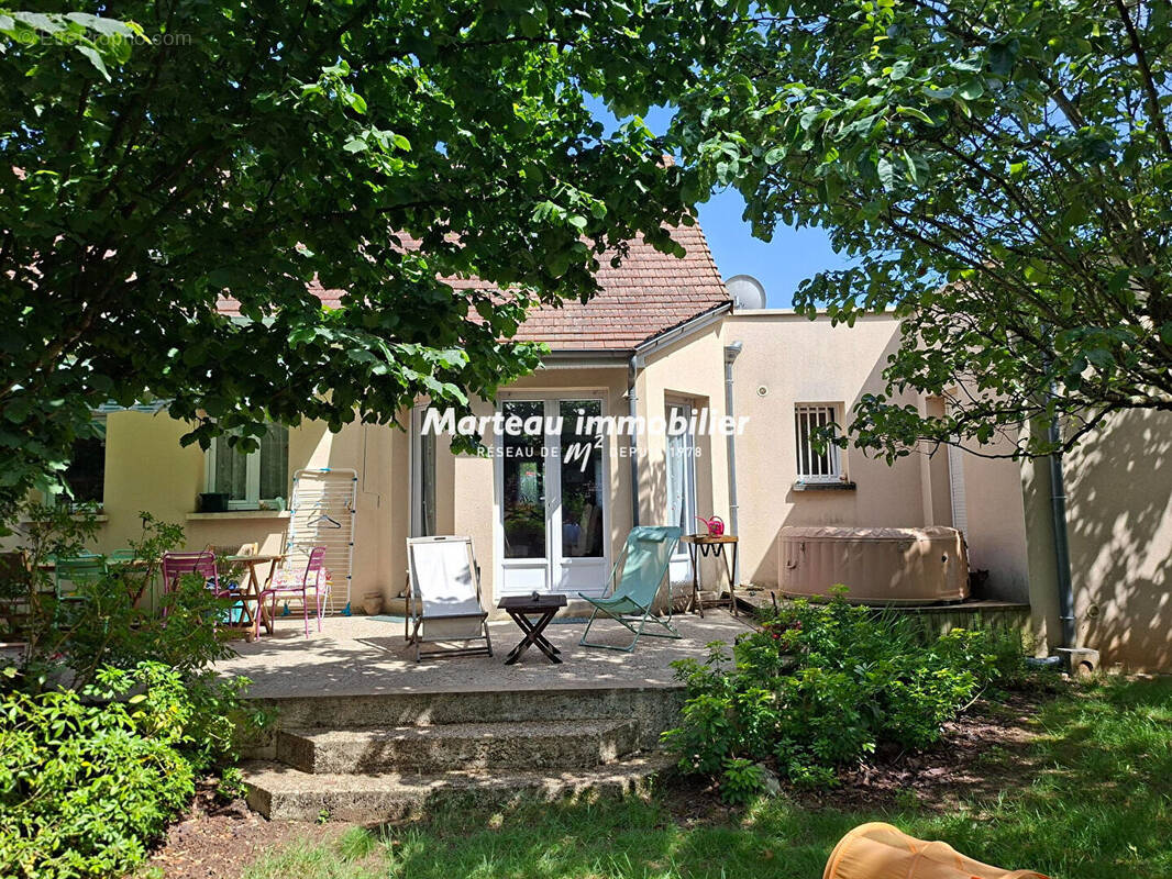 Maison à CHANGE