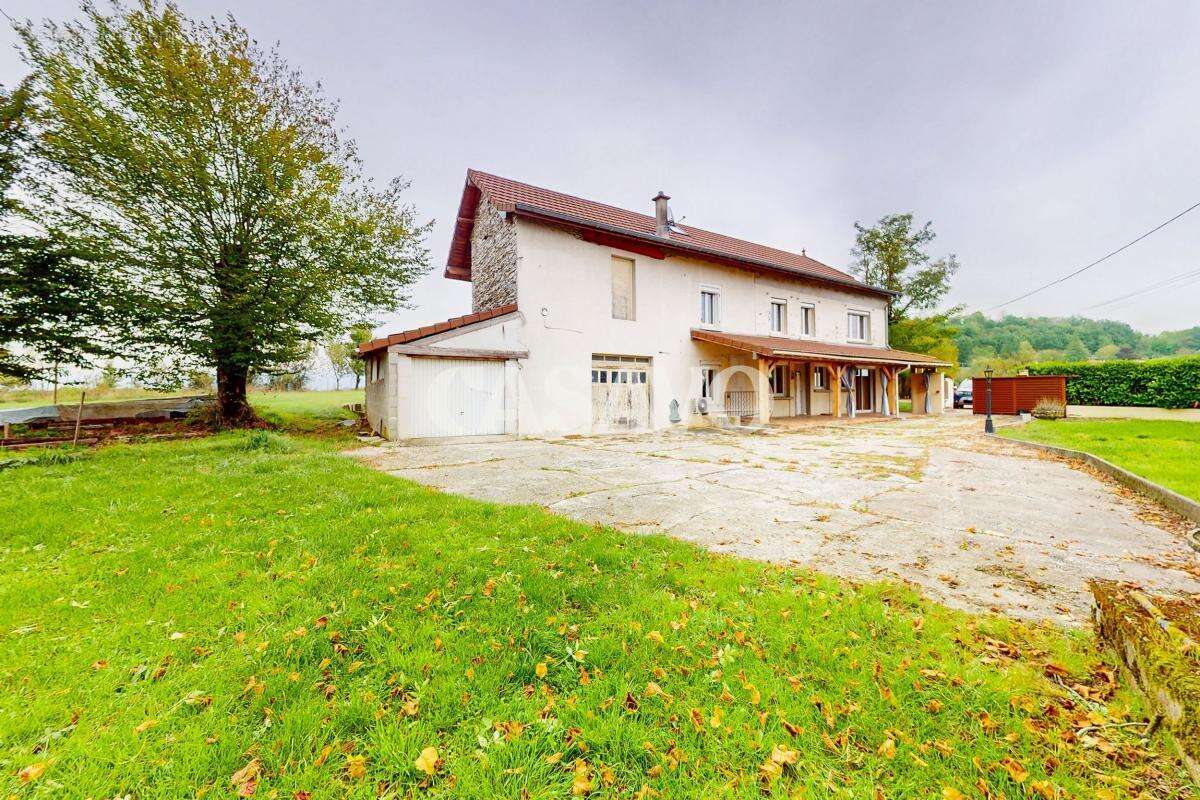 Maison à BOUVESSE-QUIRIEU