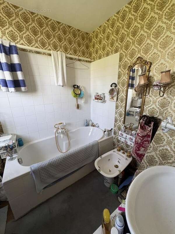 Maison 161 m² à Courtonne-Les-Deux-Eglises  - photo 6