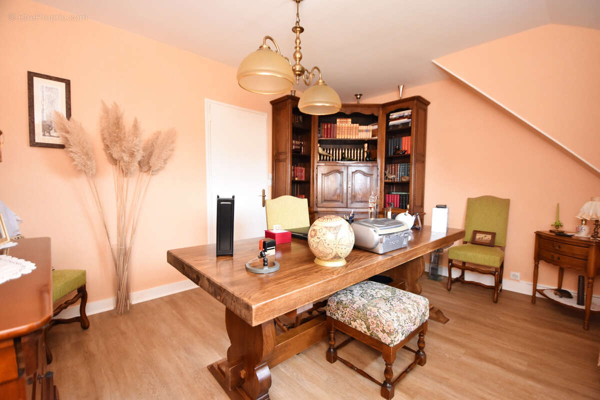 Maison à LONGPRE-LES-CORPS-SAINTS