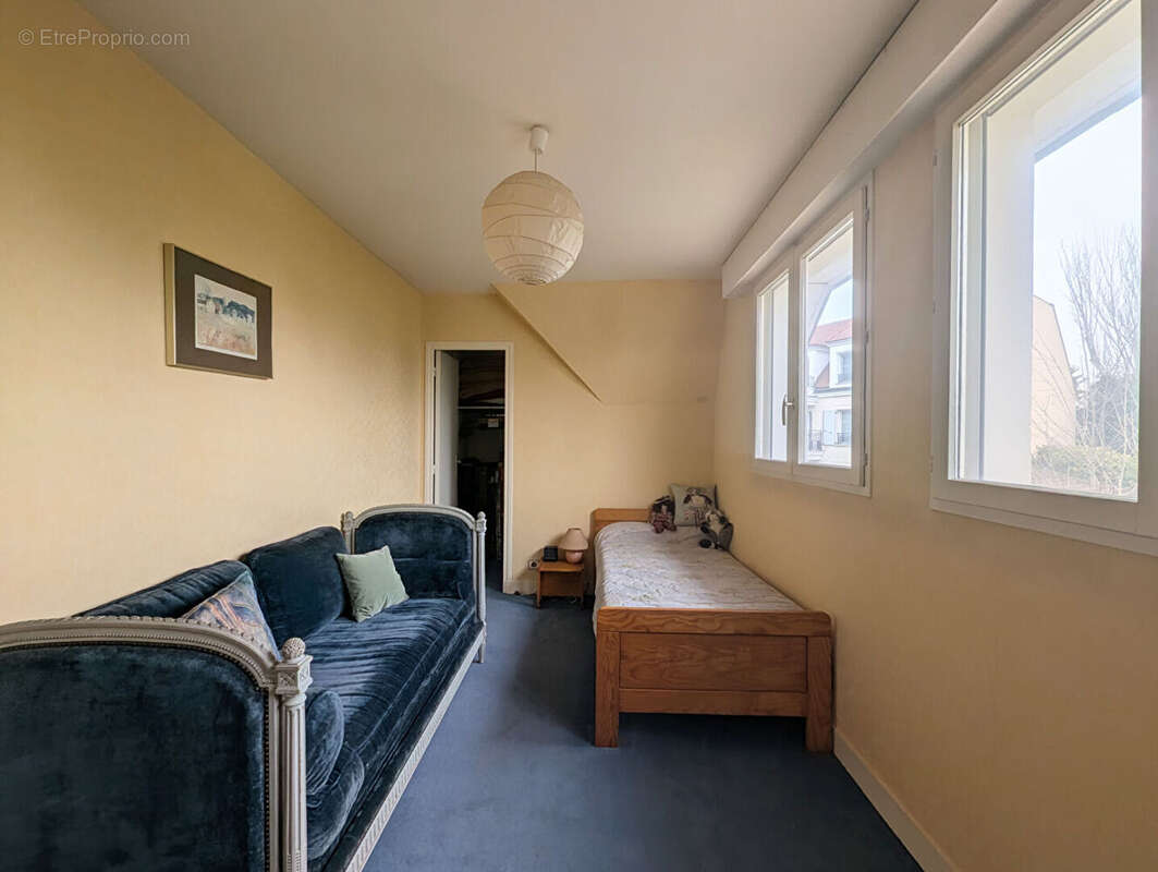 Maison à LE PLESSIS-ROBINSON