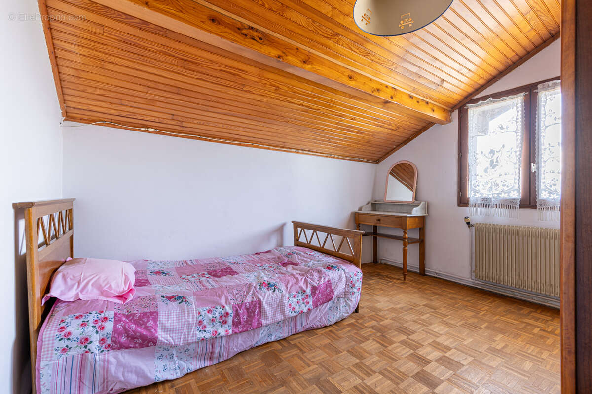 Propriété 7 pièces 183 m2 - photo 13