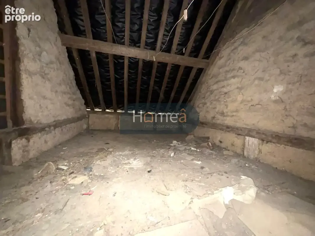 Ensemble immobilier de 155m2 avec batiment et cour à rénover DOUDEVILLE - photo 7