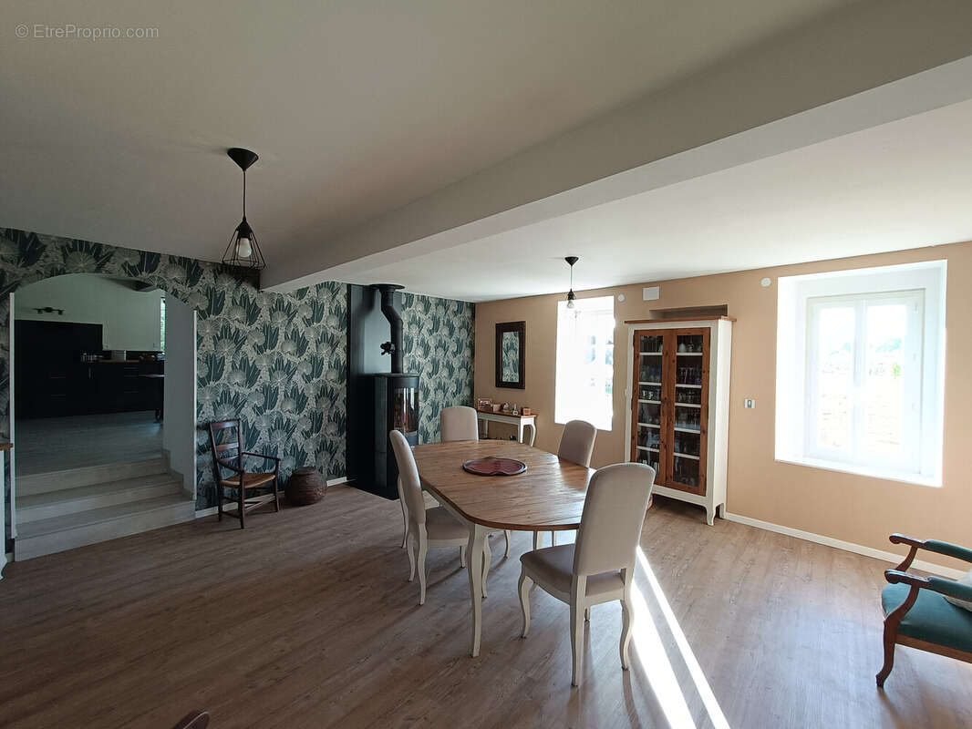 Maison à PAIZAY-LE-SEC