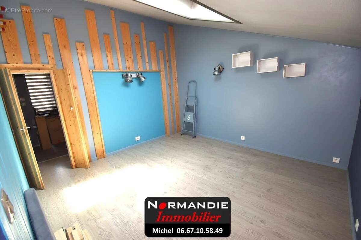 Maison à LE HOULME