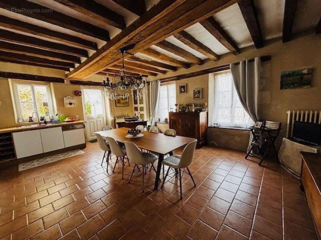 Maison 180 m² à Le Liege  - photo 8