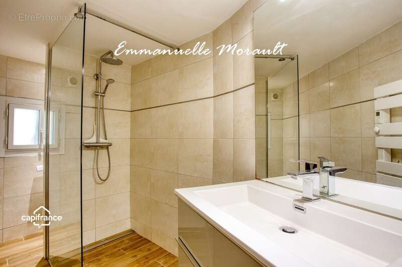 Maison à BAGNOLS-EN-FORET