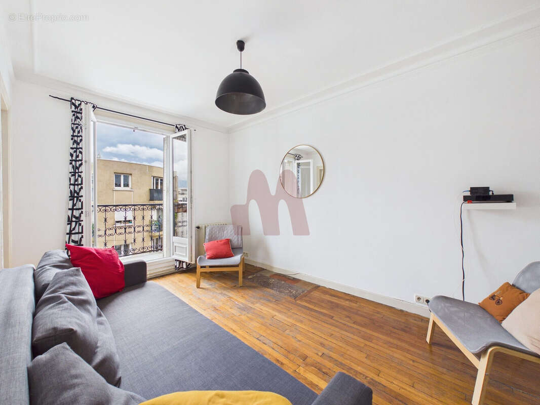 Appartement à PARIS-18E