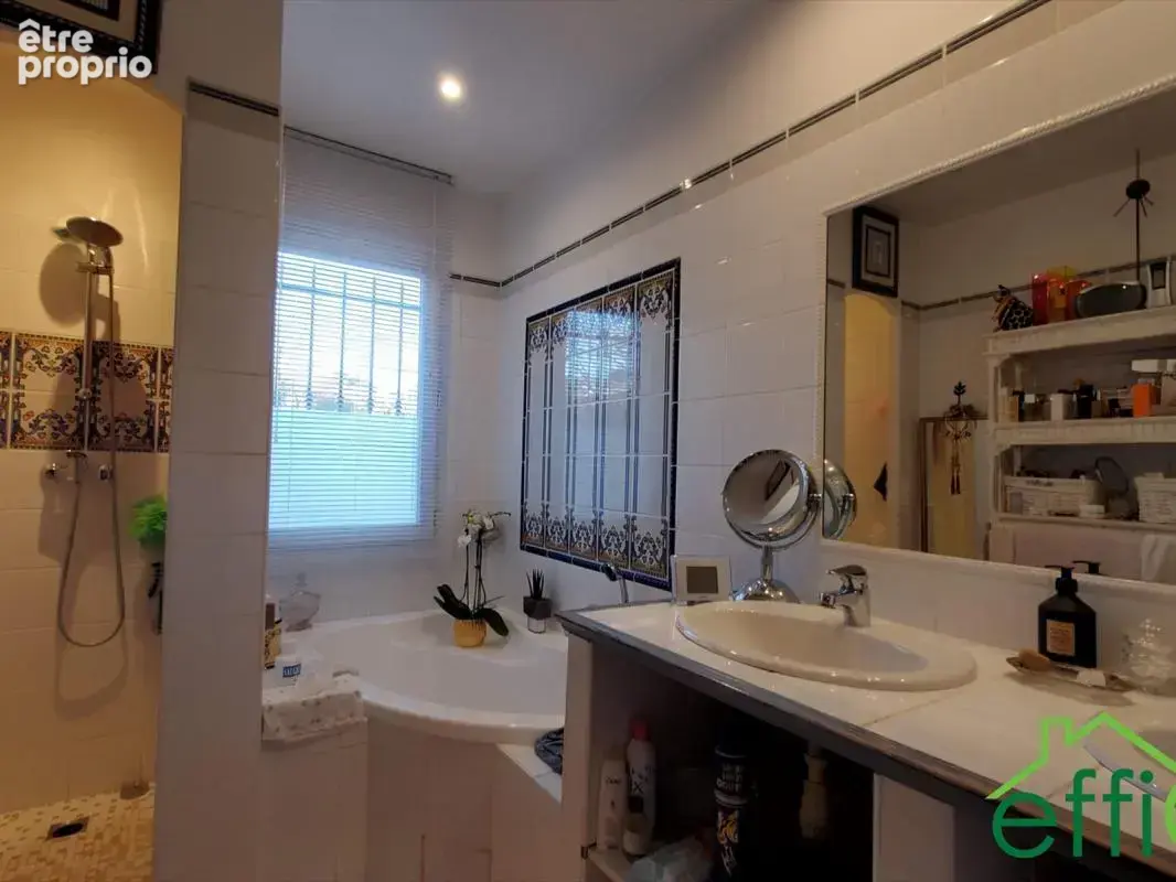 Maison 5 pièces 135 m² à vendre à Cotignac (83570) - photo 13