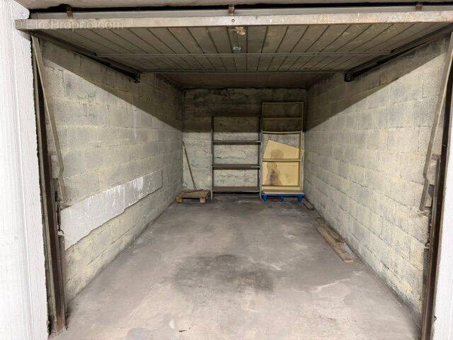 Parking à LE CANNET