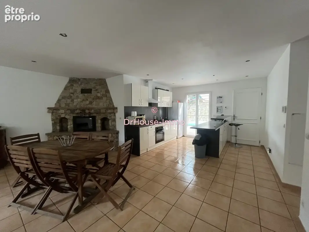 Maison 8 pièces 170 m² à vendre à Le Thoronet (83340) - photo 6