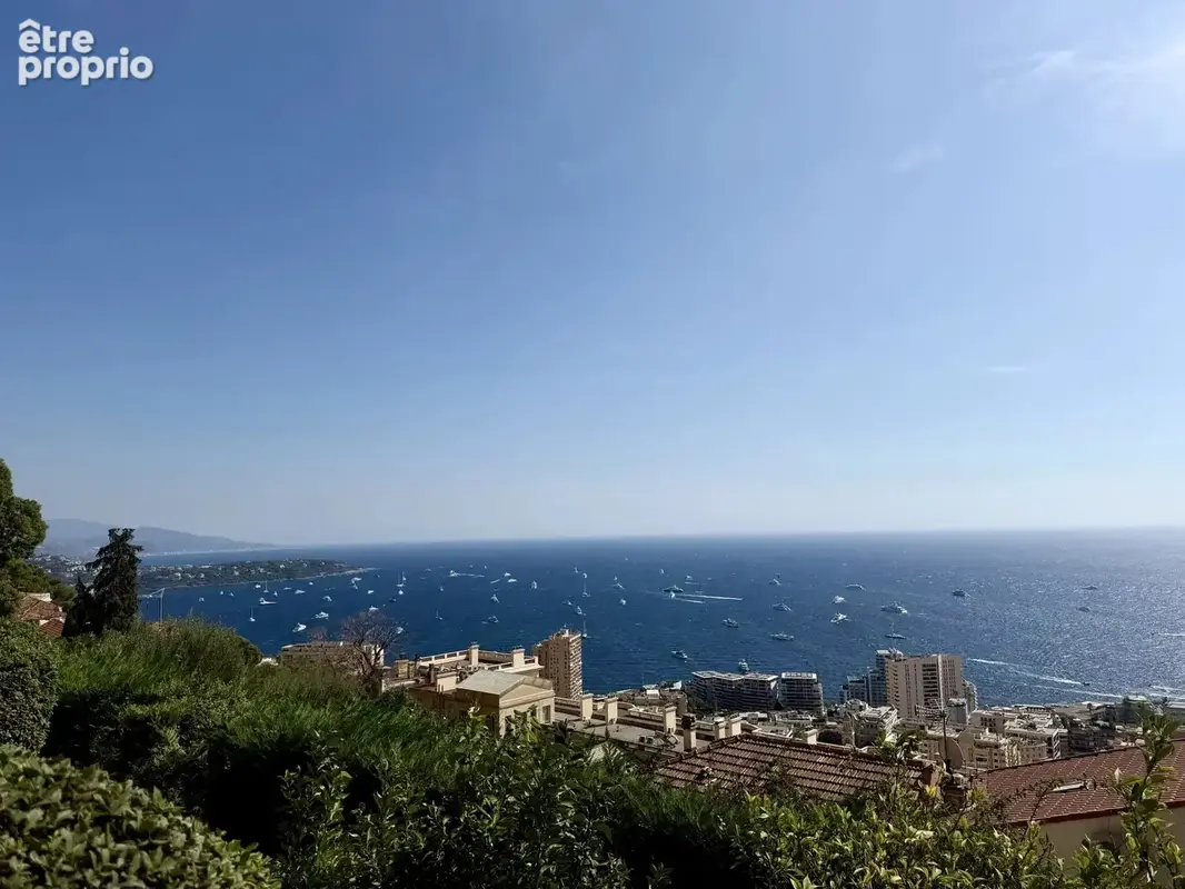 Exceptionnel deux pièces en rez-de-jardin avec parking, vue panoramique sur la mer et la Principauté de Monaco - photo 8