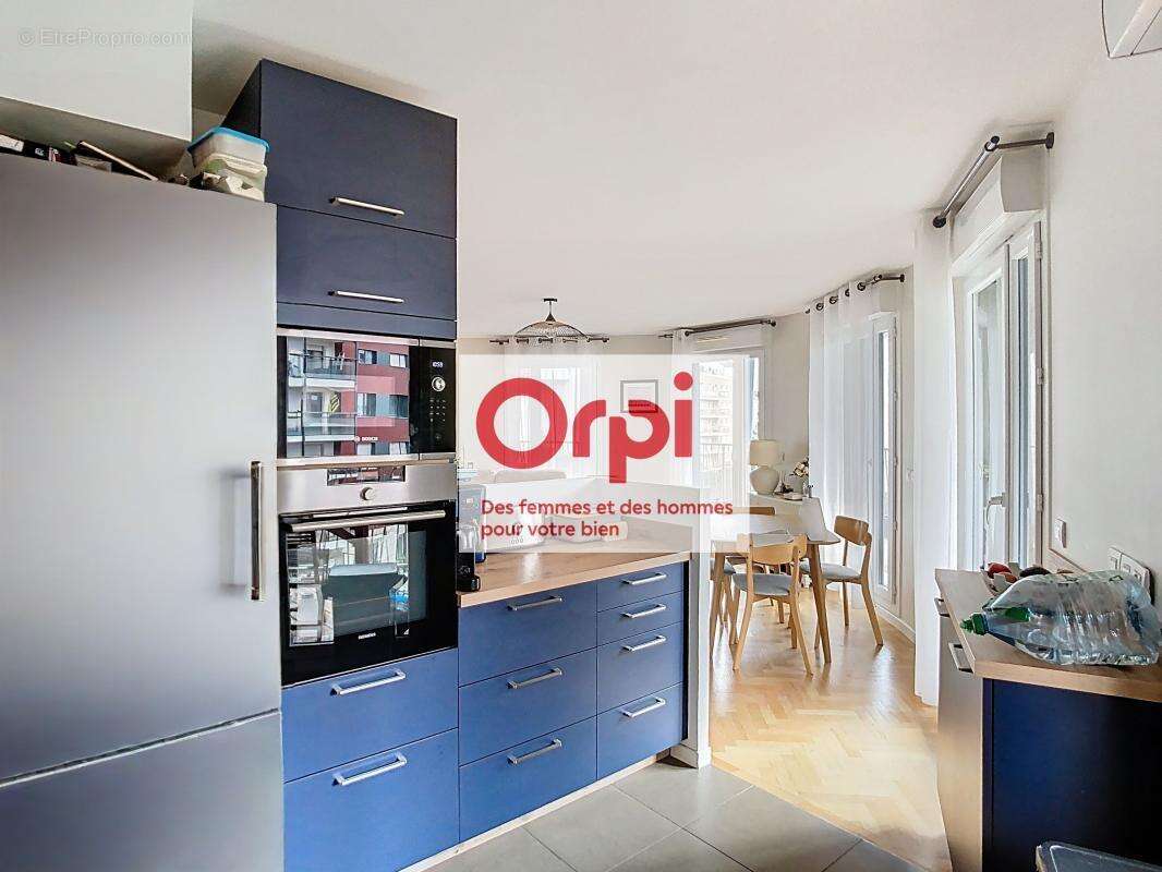 Appartement à ISSY-LES-MOULINEAUX