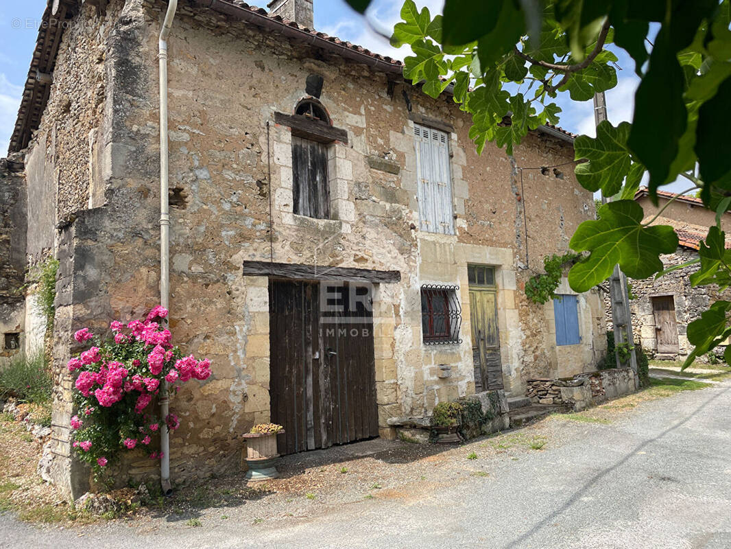 Maison à SORGES