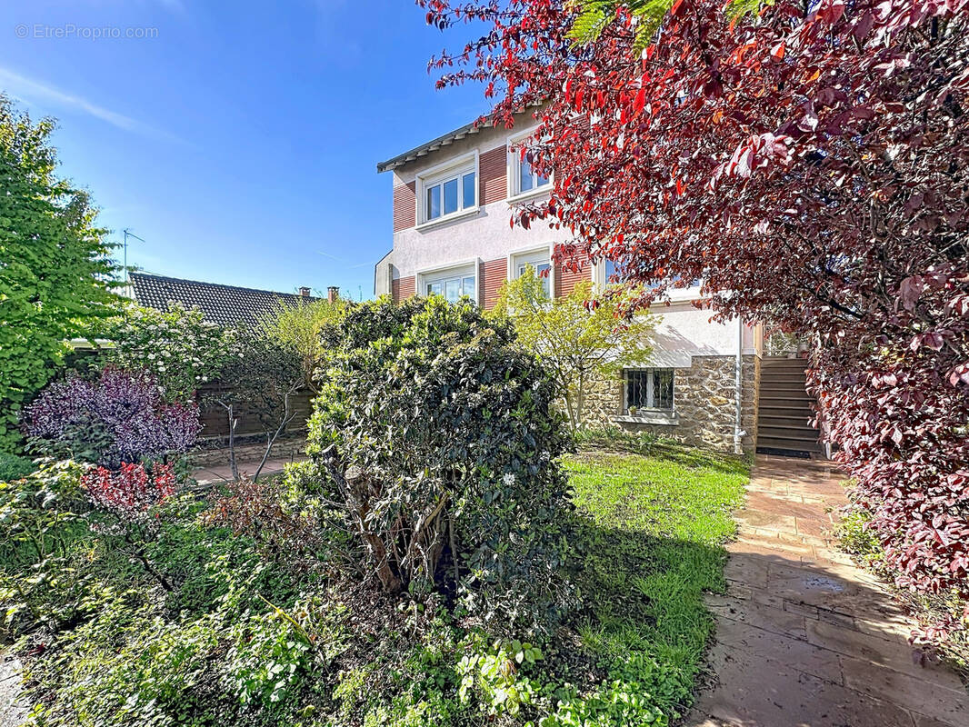 Maison à NOISY-LE-GRAND