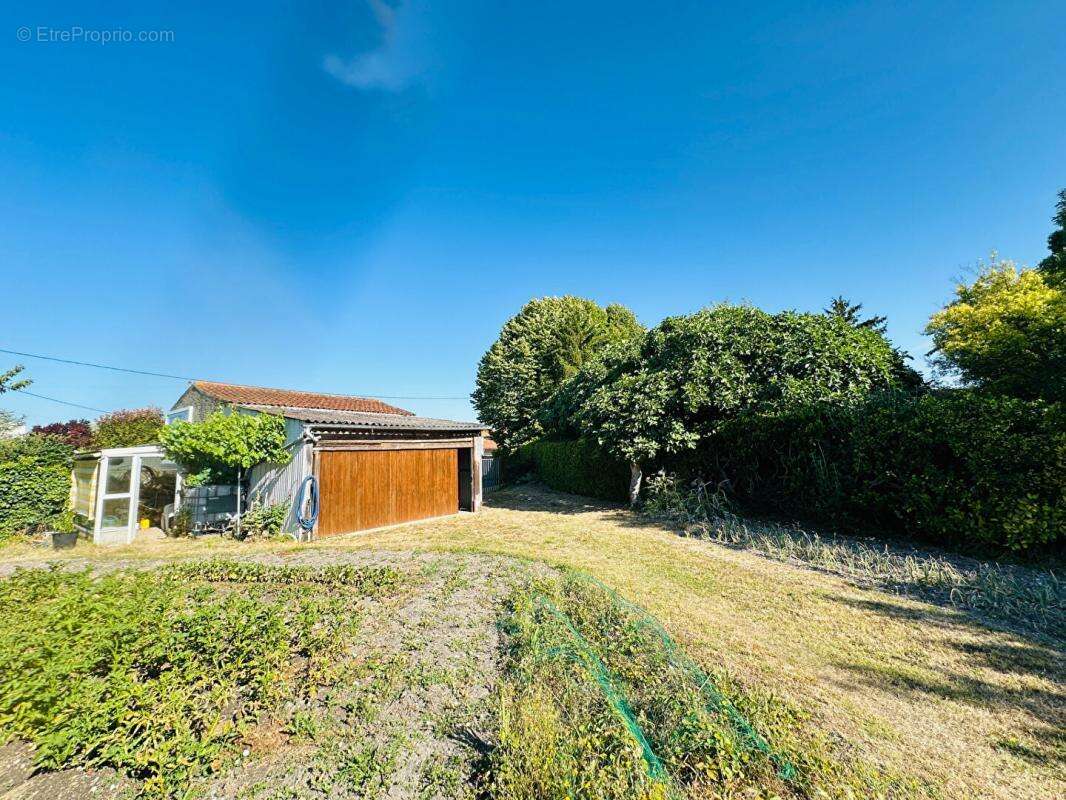 Maison  5 pièce(s) 109 m2 avec garage et dépendances - photo 17