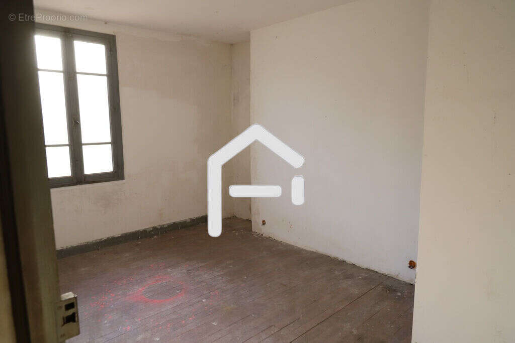 Maison 120 m² à Foix  - photo 5