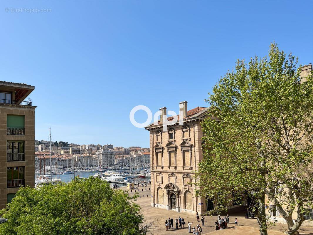 Appartement à MARSEILLE-2E