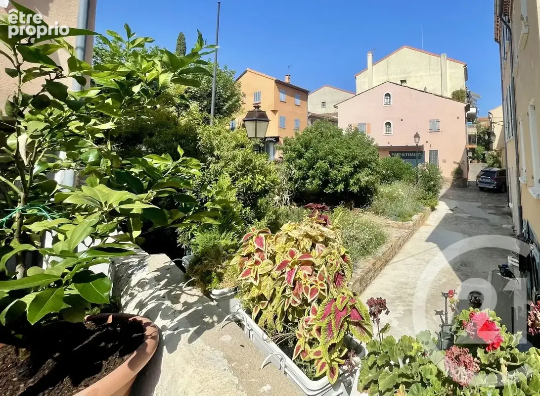 Maison 226 m² à Le Lavandou  - photo 2