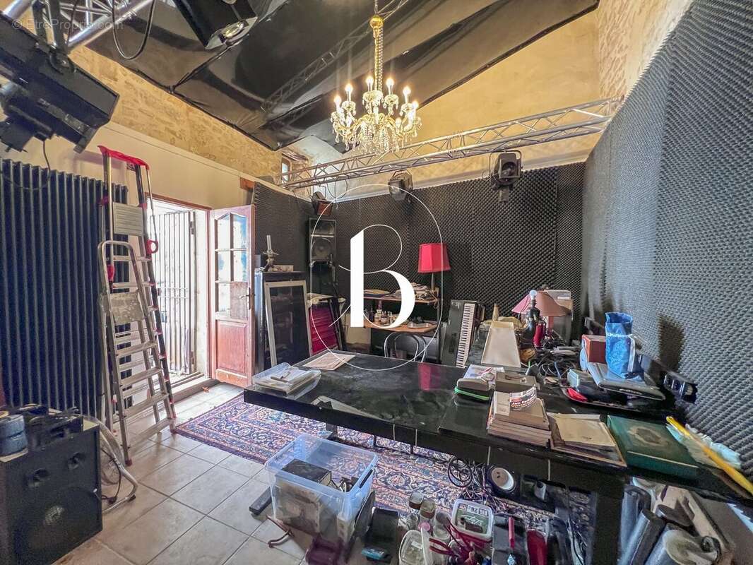 Maison à BARJAC
