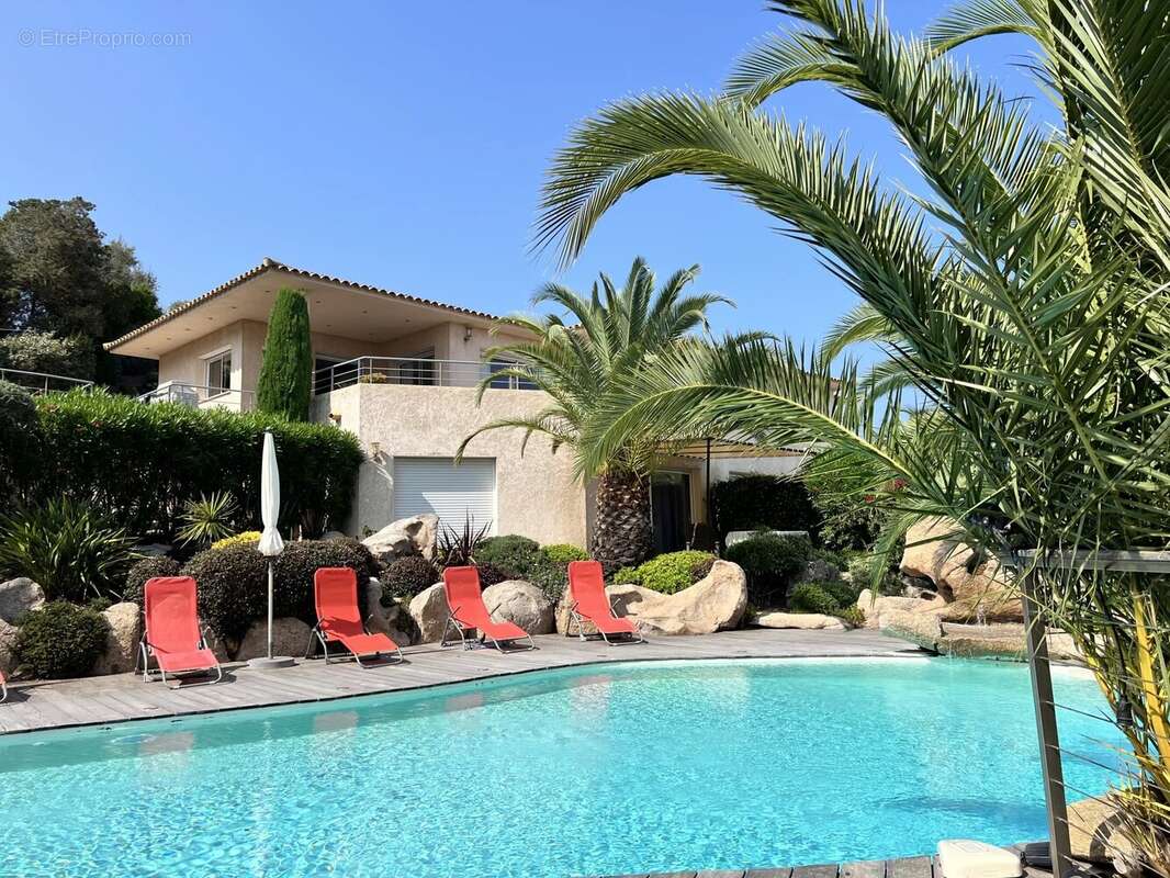 Maison à PORTO-VECCHIO