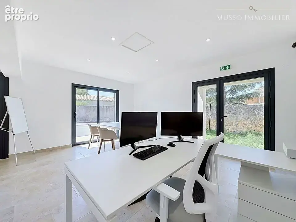 Commerce 120 m² à vendre à Orange (84100) - photo 4