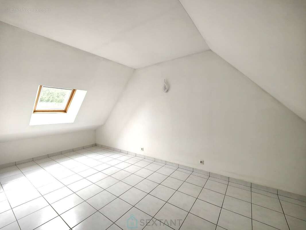 Maison à VERNOU-SUR-BRENNE