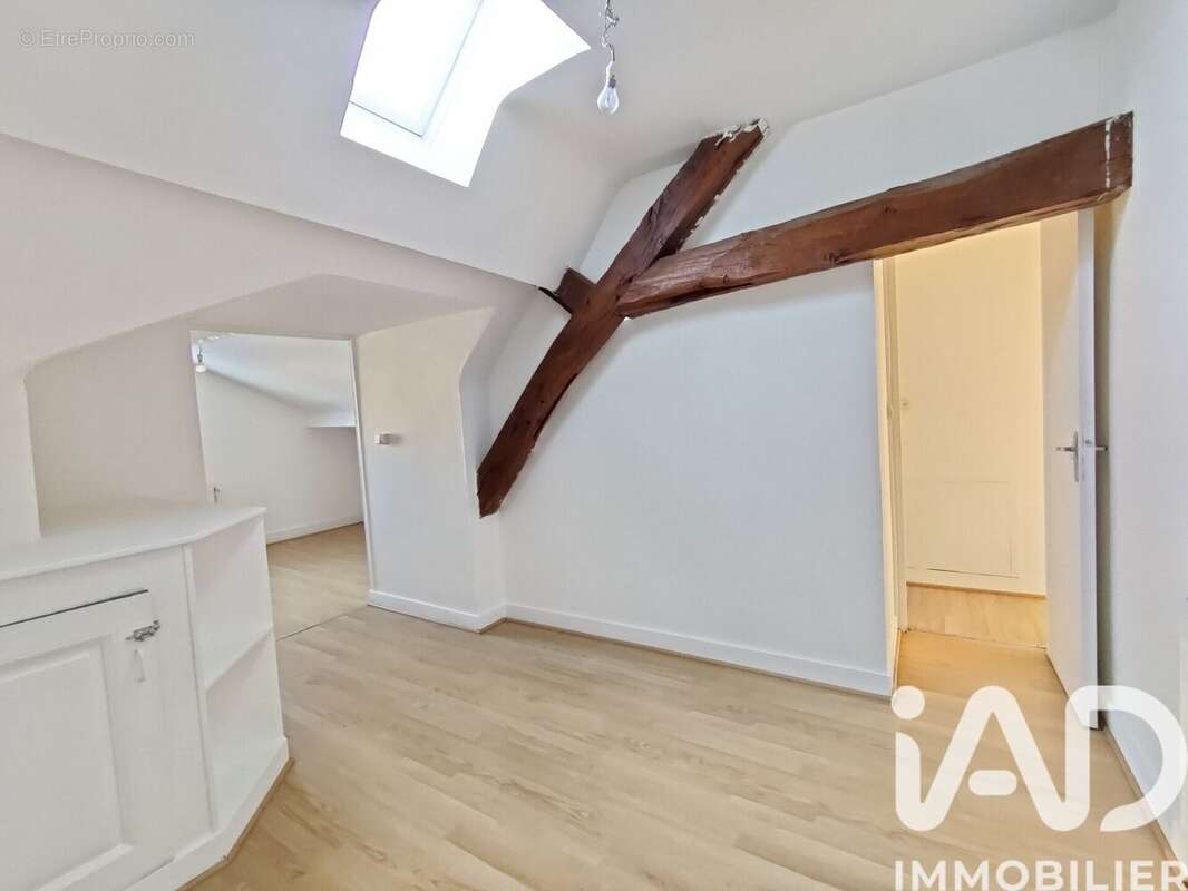 Appartement 55 m² à Sainte-Maure-De-Touraine  - photo 5
