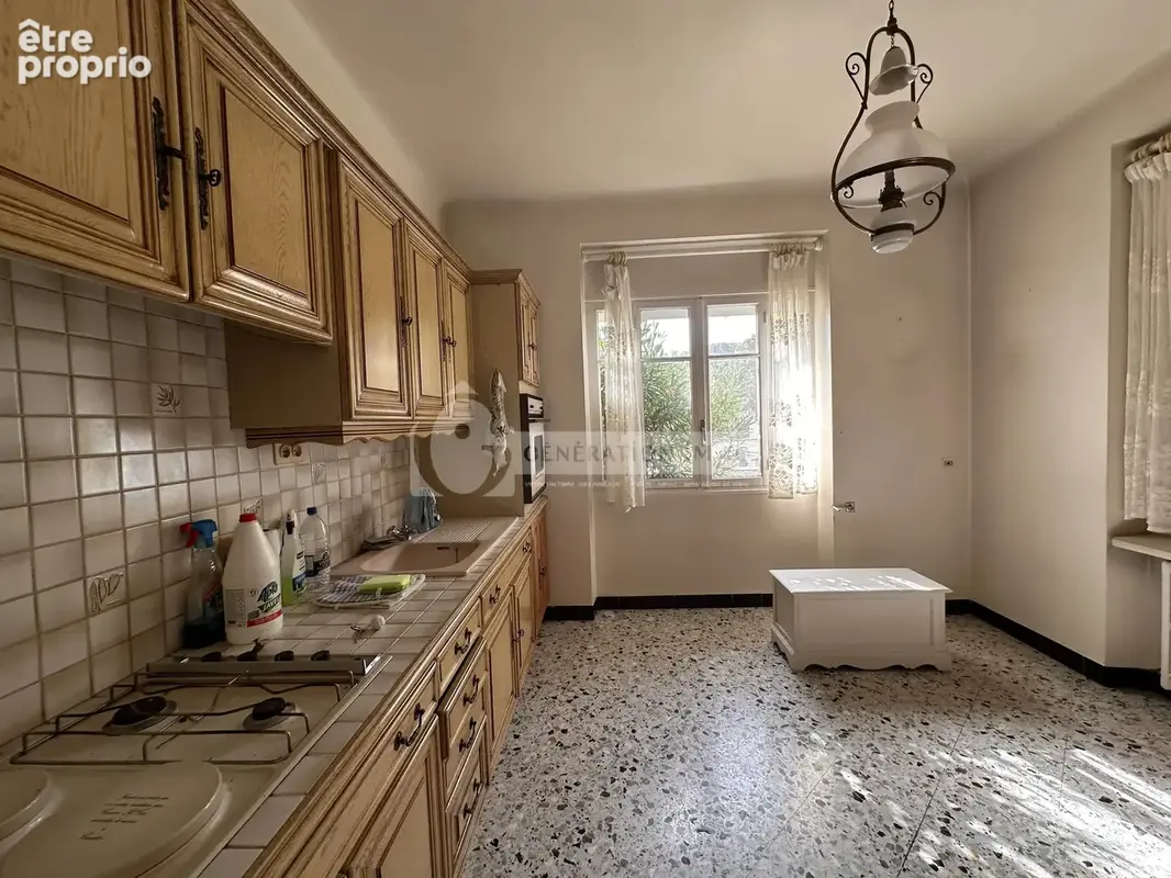Fontvieille - grande maison avec jardin - photo 8