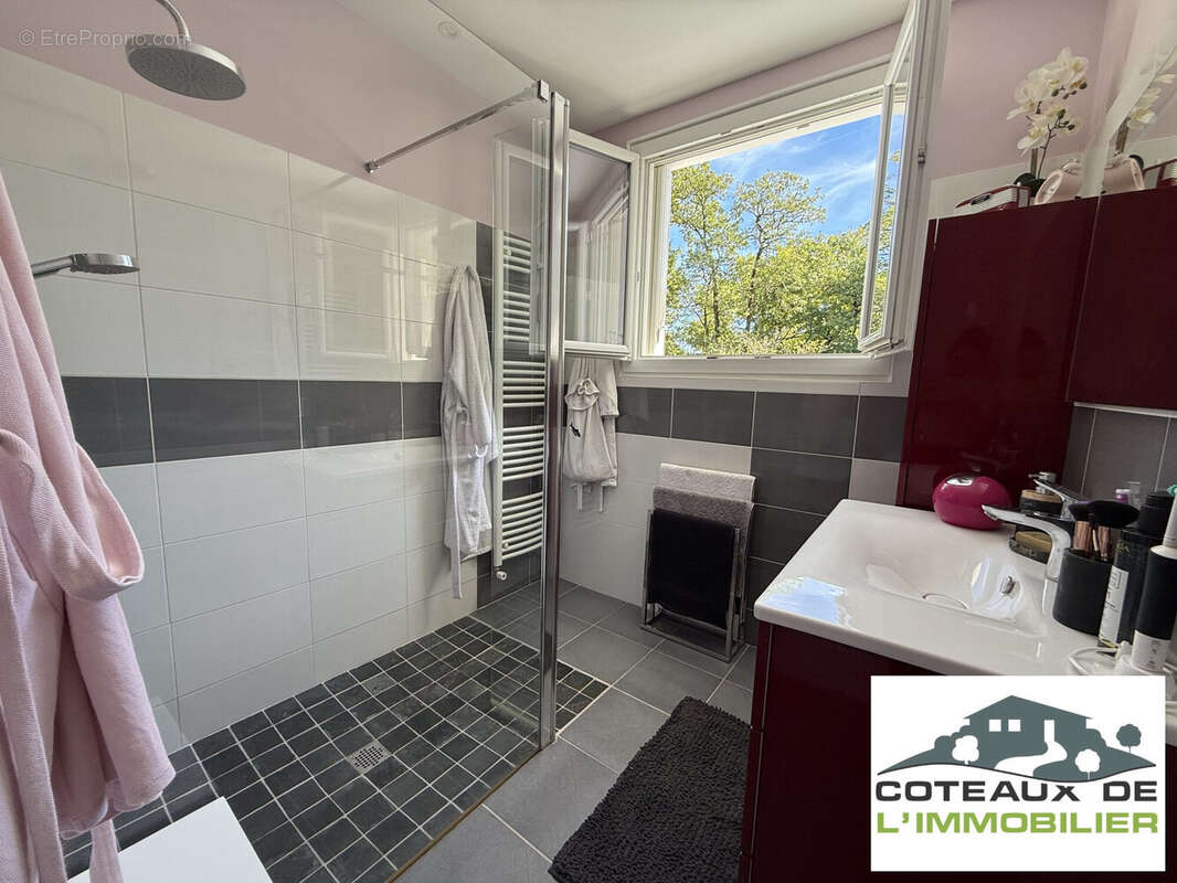 Maison à SAINT-YRIEIX-SUR-CHARENTE