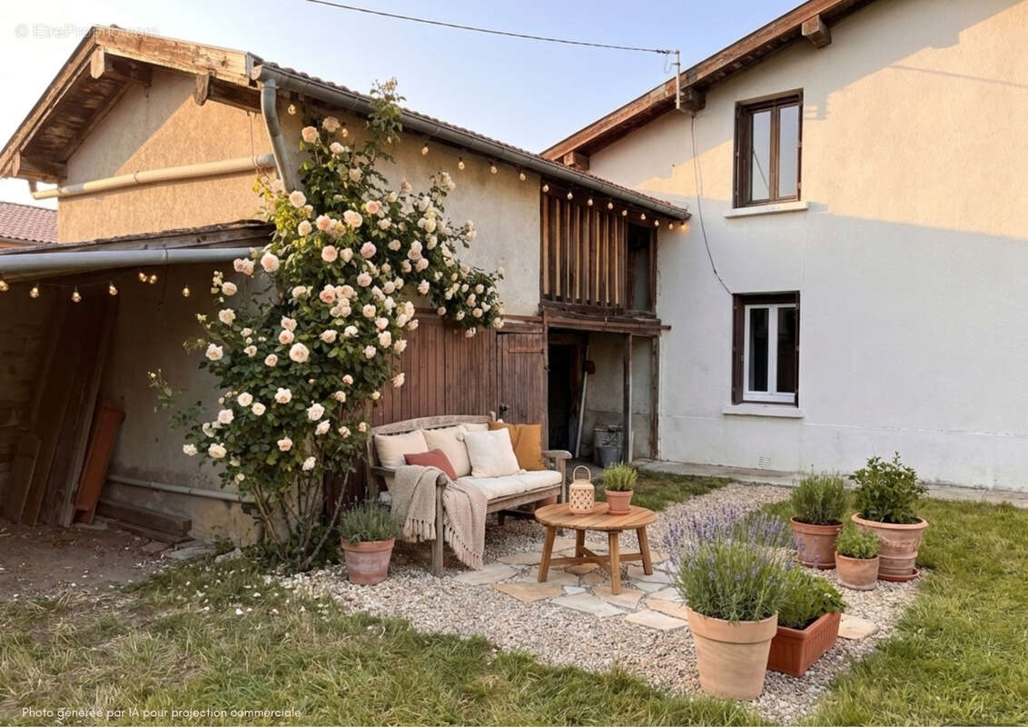 Maison à CLONAS-SUR-VAREZE