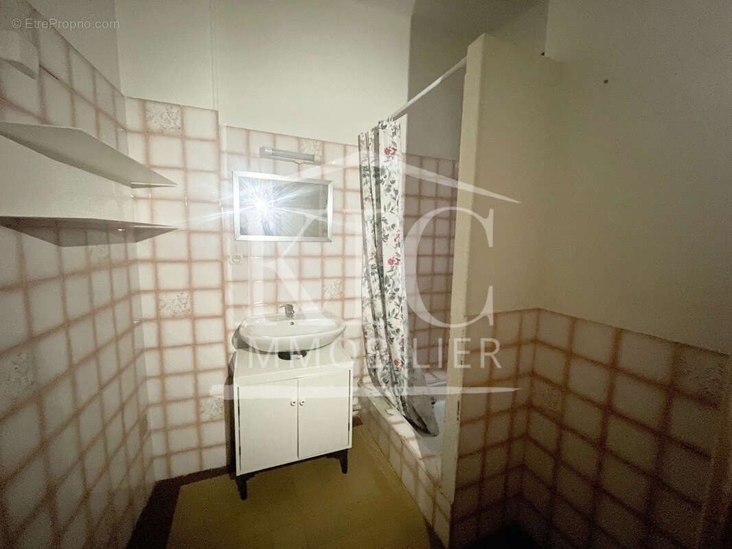 Carcassonne centre-ville - appartement t3 avec ascenseur - 69 m2 - photo 6