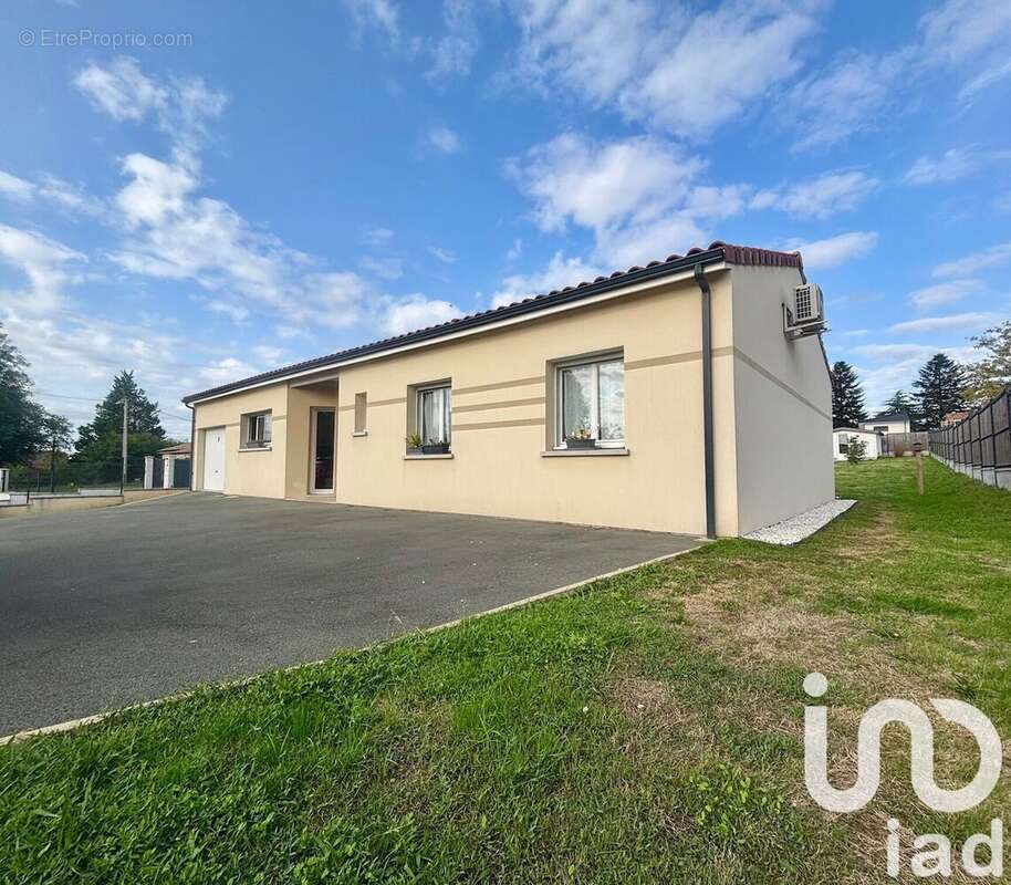 Photo 2 - Maison à CAMBES