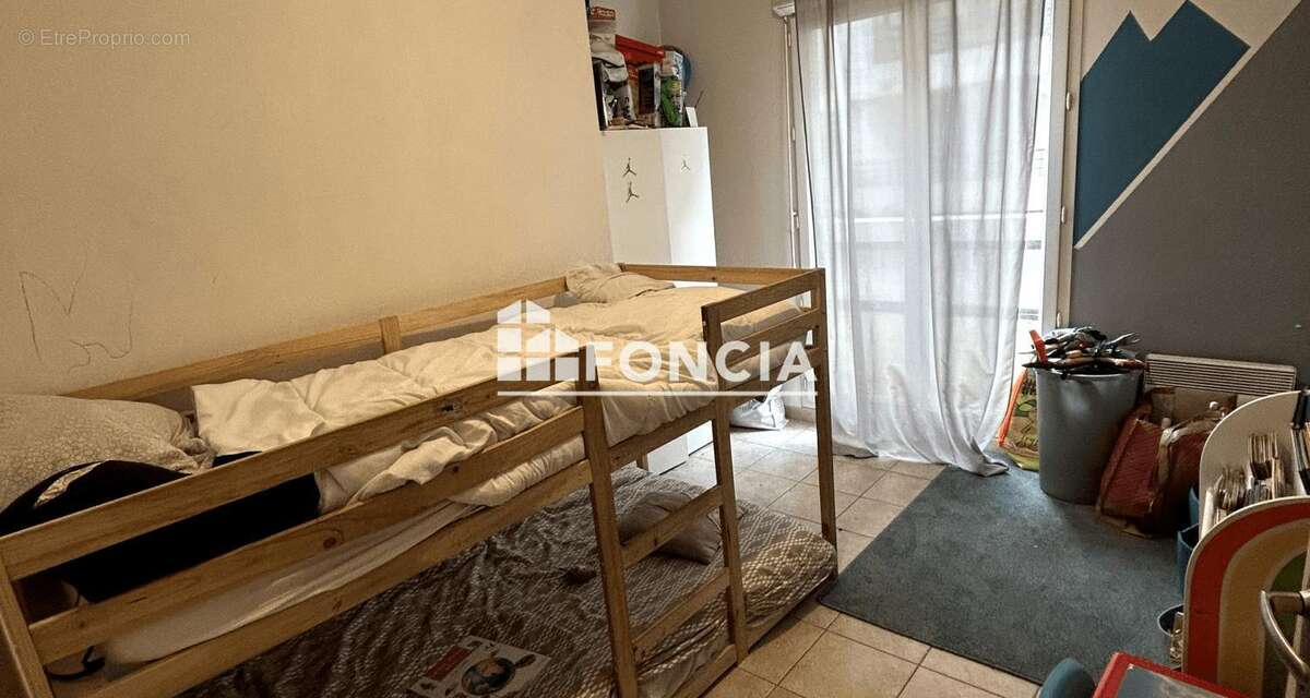Appartement à MARSEILLE-15E