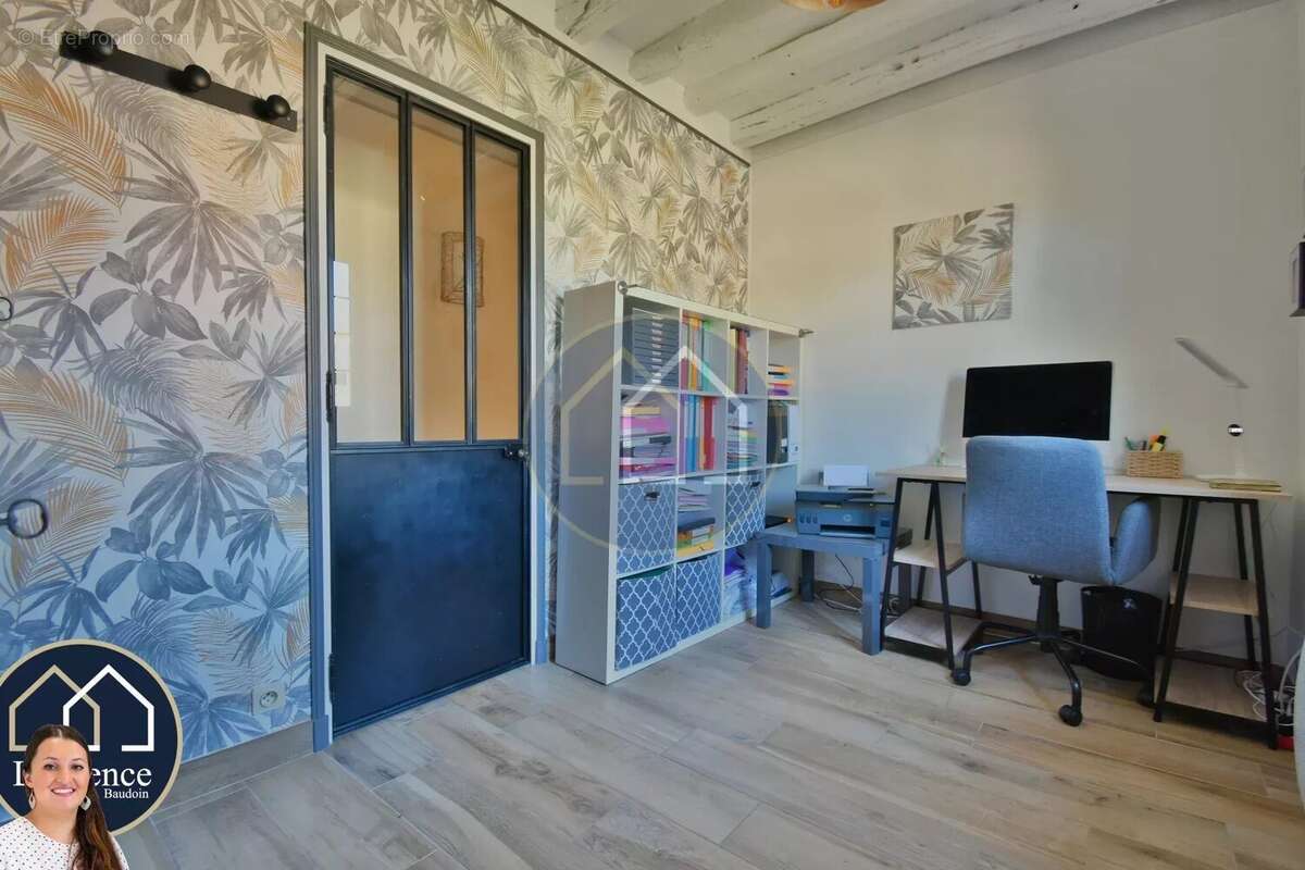 Maison à TREMBLAY-LES-VILLAGES