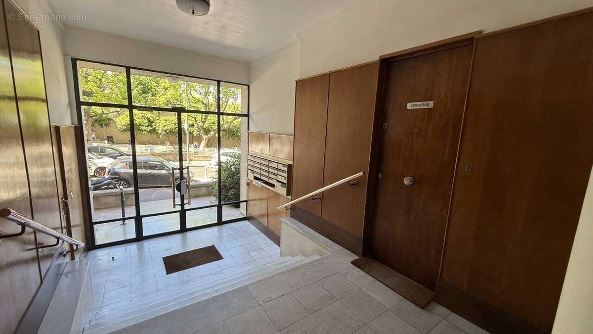 Appartement à MARSEILLE-8E