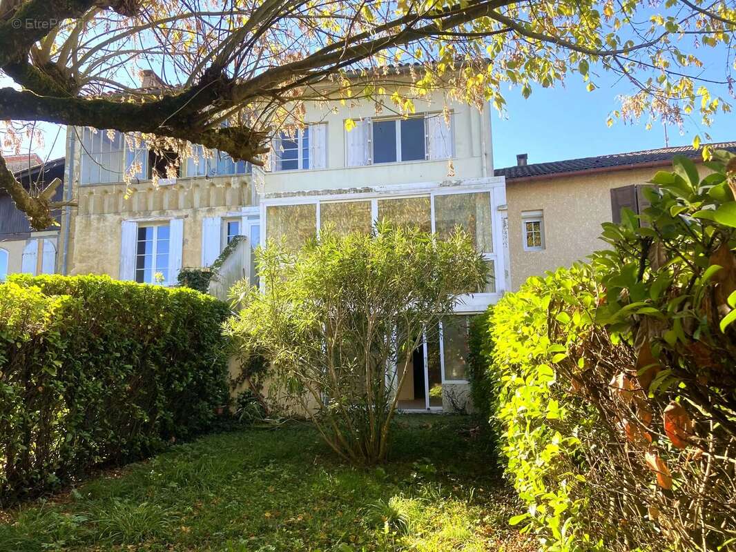 Maison de ville spacieuse de 3 chambres avec jardin - photo 2